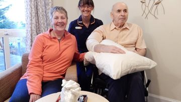 Husband and wife receive thoughtful gift from Dundee care home